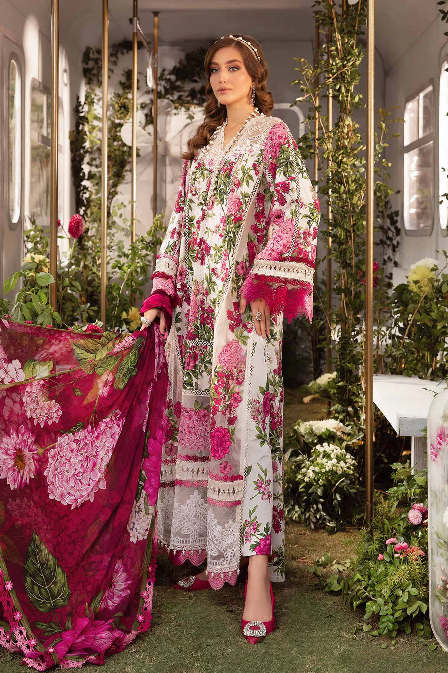IU Collection IU-S-026- Digital Print lawn 3Pc M.Print