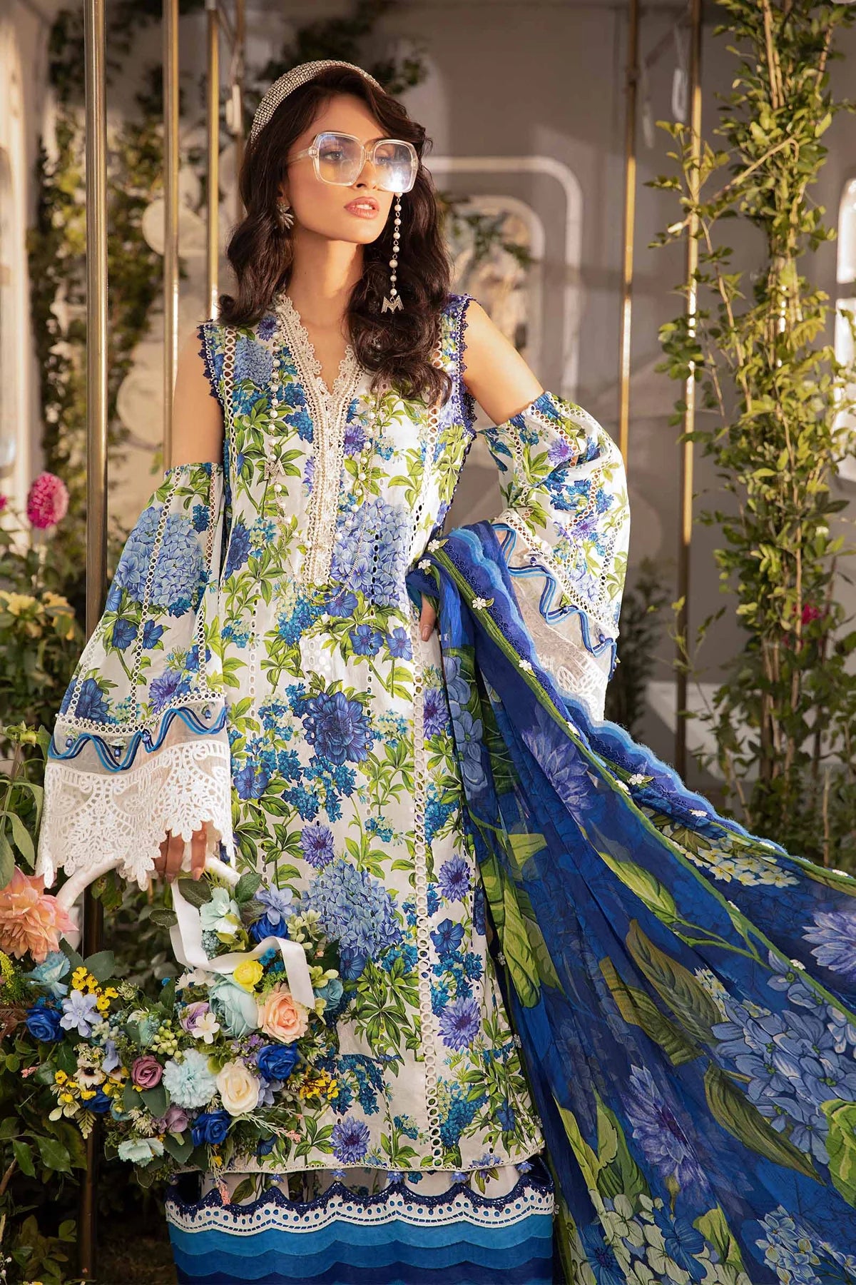 IU Collection IU-S-028- Digital Print lawn 3Pc M.Print