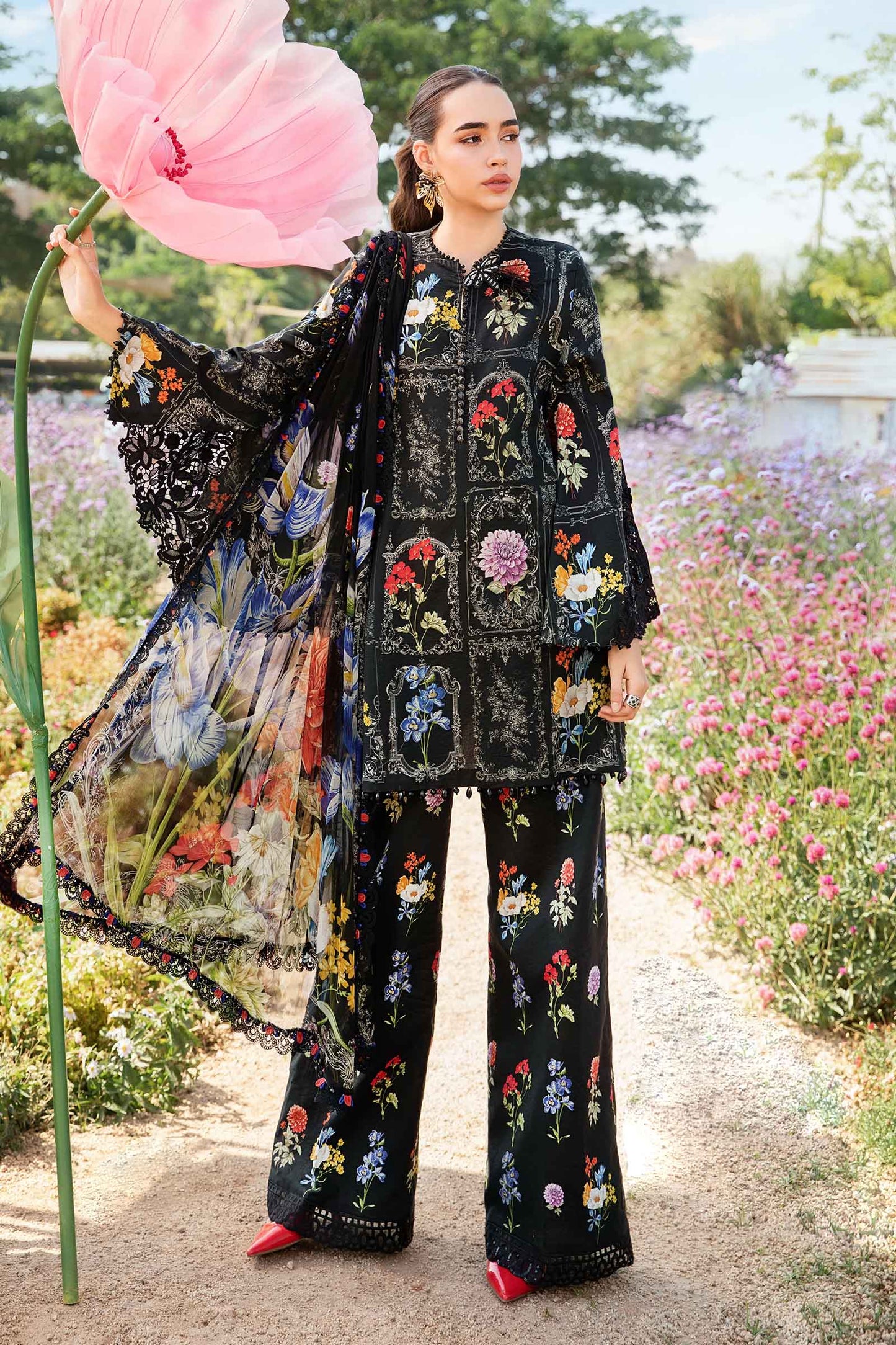IU Collection IU-S-064- Digital Print lawn 3Pc M.Print