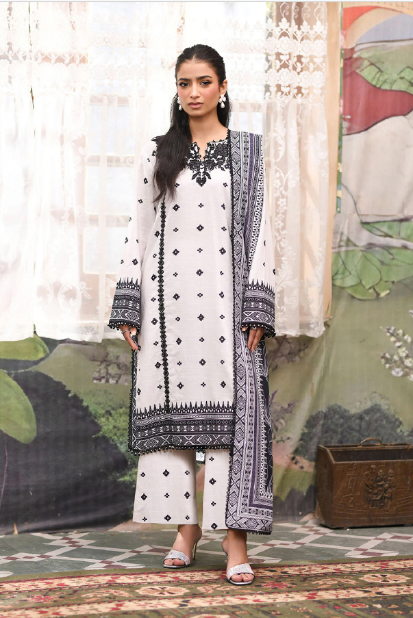 IU Collection IU-S-25-049- Digital Print lawn 3Pc So Kamal (Copy)
