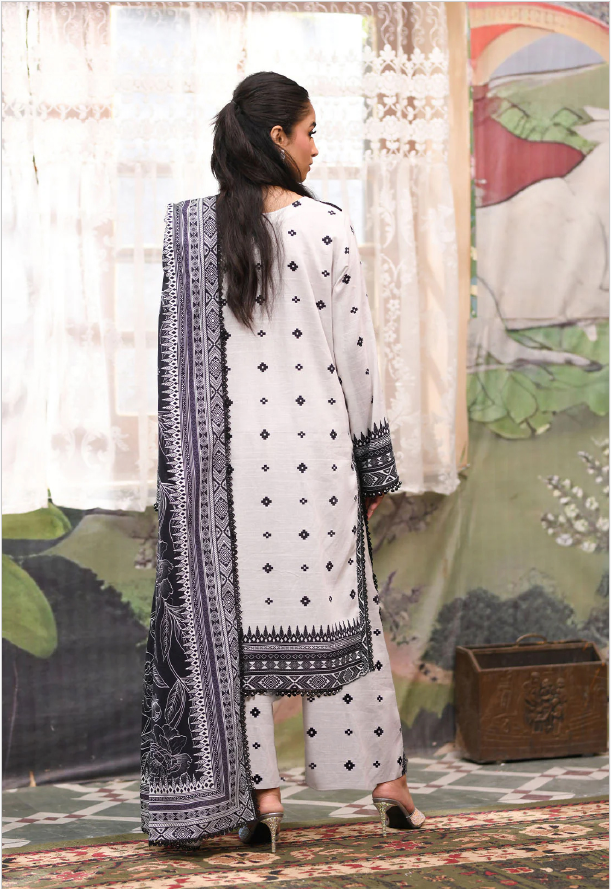 IU Collection IU-S-25-049- Digital Print lawn 3Pc So Kamal (Copy)