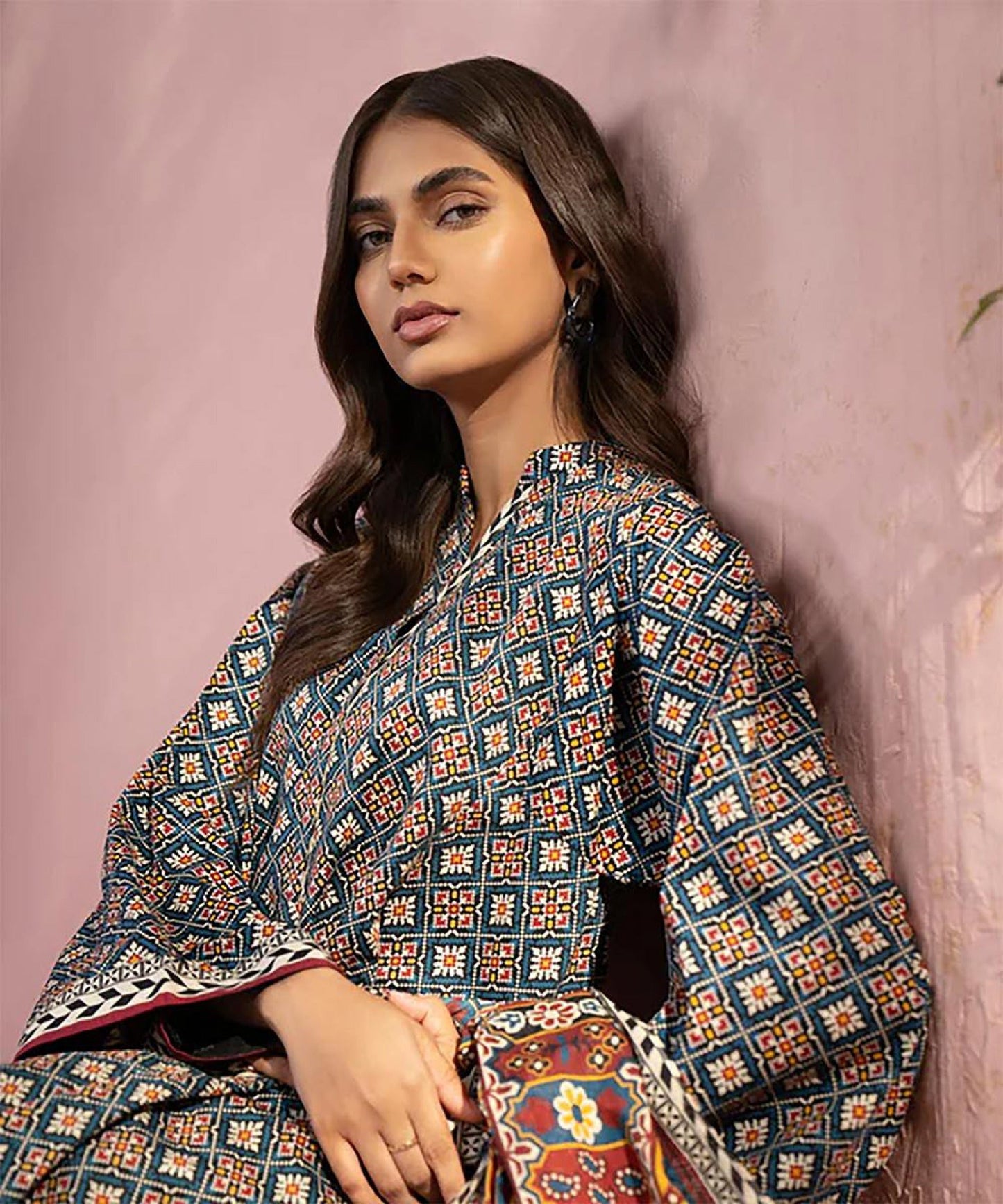 IU Collection IU-S-25-041- Digital Print lawn 3Pc Sapphire