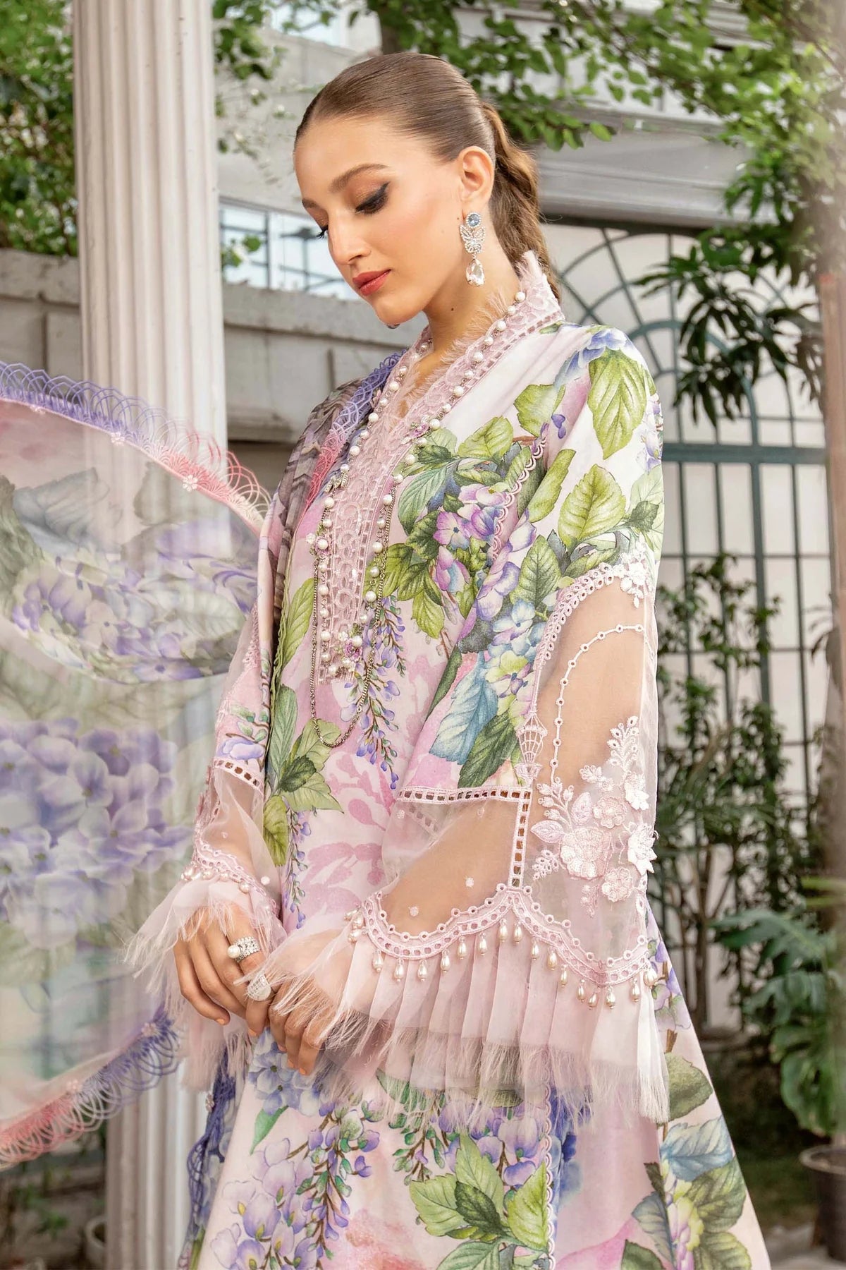 IU Collection IU-S-068- Digital Print lawn 3Pc M.Print