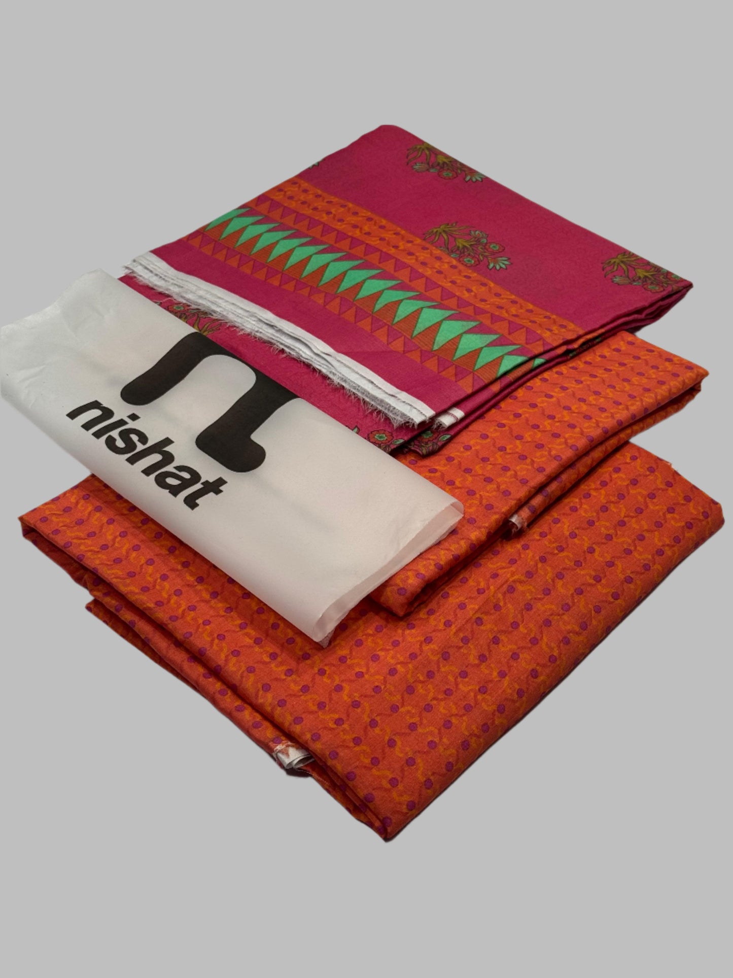 IU Collection IU-S-25-038- Digital Print lawn 3Pc Nishat