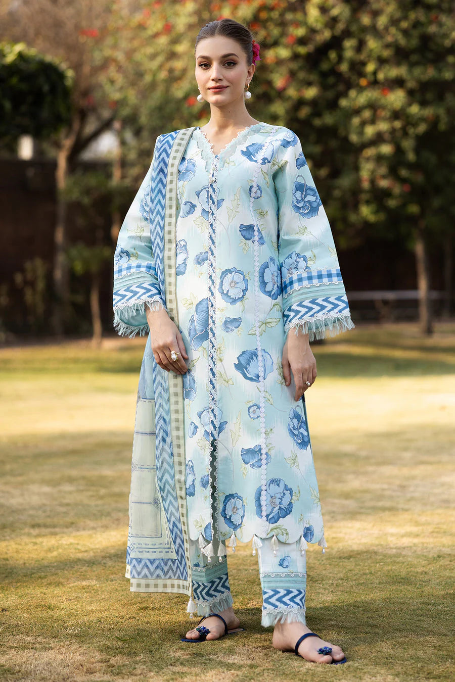 IU Collection IU-S-072- Airjet Bana Dora Luxury lawn-25 3Pc