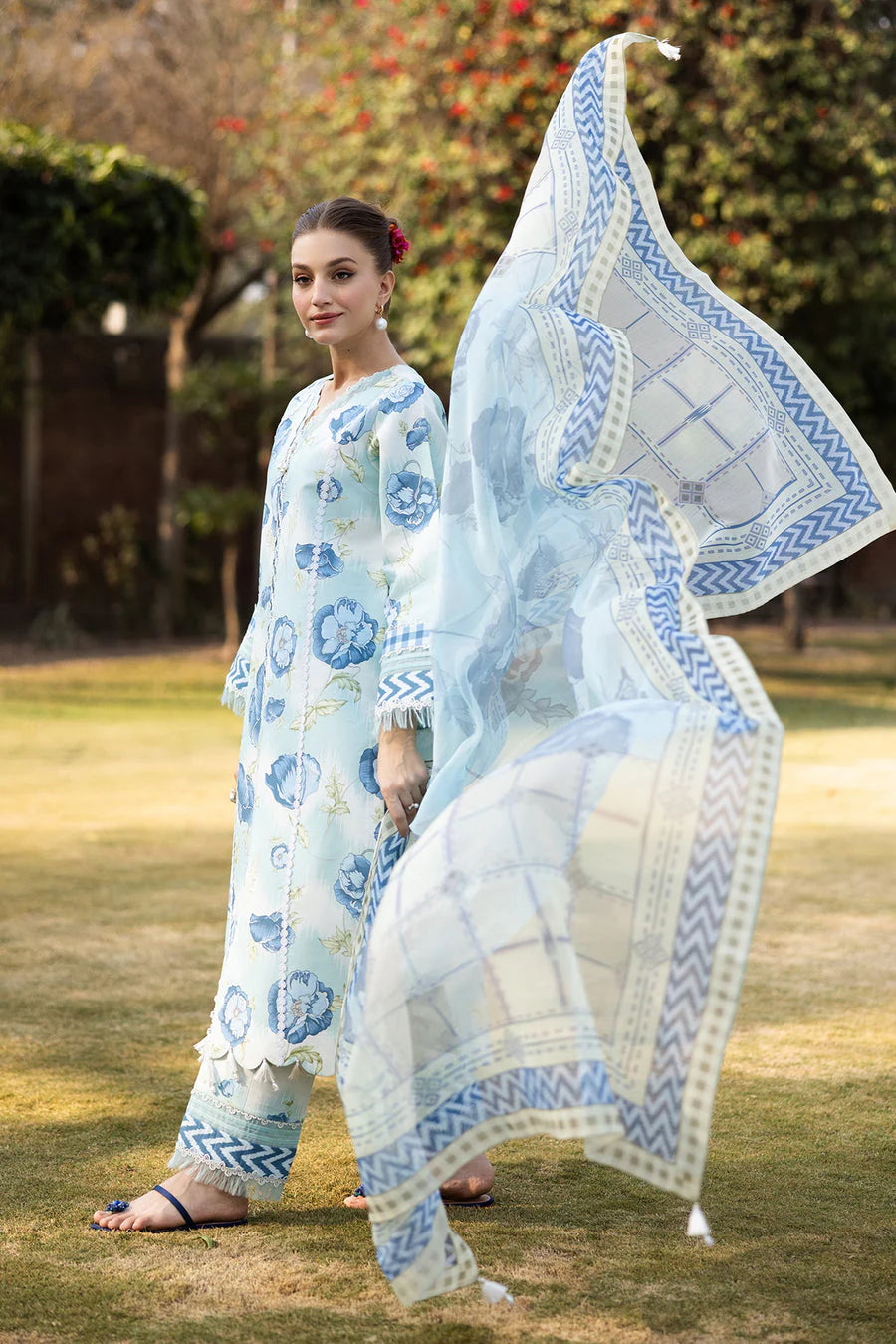 IU Collection IU-S-072- Airjet Bana Dora Luxury lawn-25 3Pc