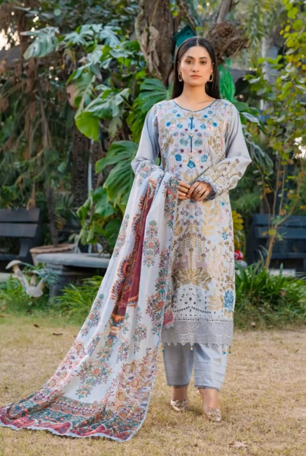 IU Collection IU-S-005-Embroidered Bana Dora 3Pc MARIA.B. Summer Festive Collection.