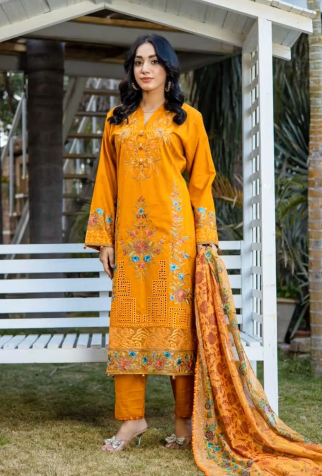 IU Collection IU-S-002-Embroidered Bana Dora 3Pc MARIA.B. Summer Festive Collection.